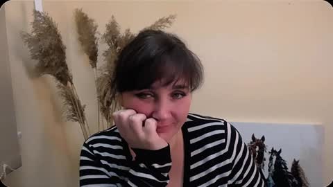 Snapshot of _miranda_sun chatting on 12-12-24, 10:13 Miranda online show from 12-12-24, 10:13