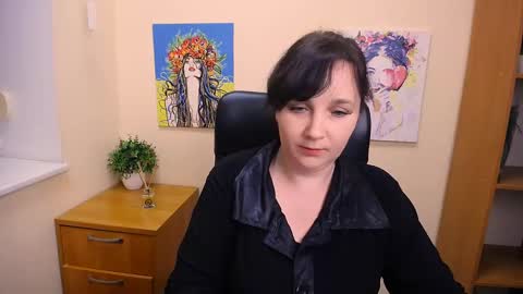 Snapshot of _miranda_sun chatting on 03-01-25, 03:27 Miranda online show from 03-01-25, 03:27