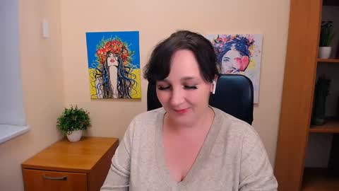 Snapshot of _miranda_sun chatting on 03-12-25, 03:18 Miranda online show from 03-12-25, 03:18