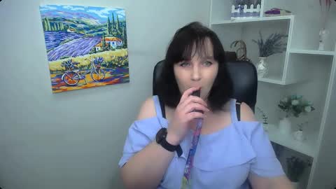 Snapshot of _miranda_sun chatting on 12-01-25, 12:43 Miranda online show from 12-01-25, 12:43