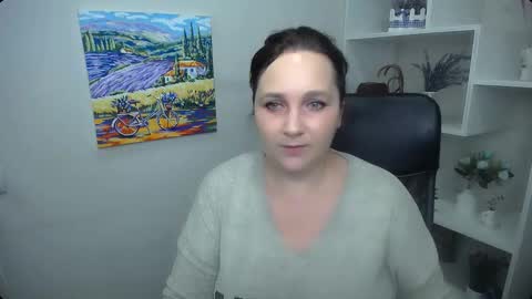Snapshot of _miranda_sun chatting on 12-04-25, 11:41 Miranda online show from 12-04-25, 11:41