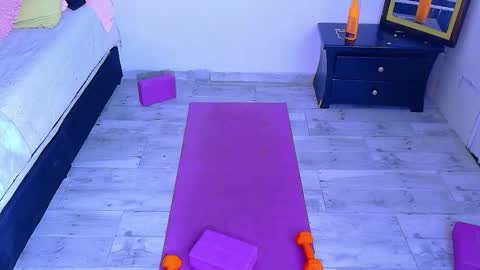 karoline uwu online show from 09-19-25, 06:41