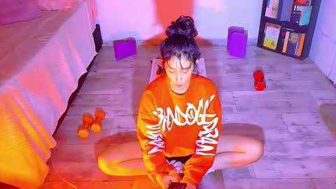 karoline uwu online show from 10-14-25, 12:11