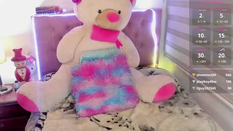 Emi   online show from 01-07-25, 03:46