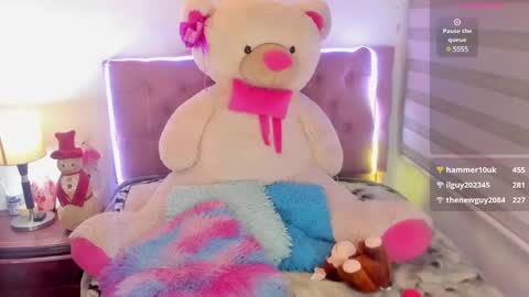 Emi   online show from 01-16-25, 03:23