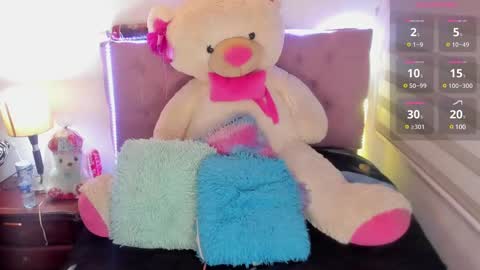 Emi   online show from 03-09-25, 10:30