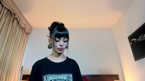 mizuki  online show from 02-12-25, 06:09