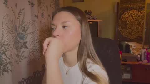 Mona online show from 02-04-26, 04:13