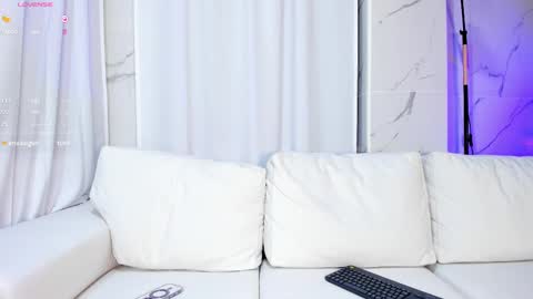 Snapshot of _monserrat__ chatting on 02-19-25, 02:33 Valentina DECEMBER 8 SPECIAL SHOW FOR MY BIRTHDAY online show from 02-19-25, 02:33