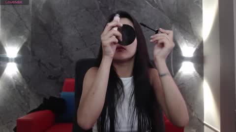 Monserrate online show from 10-24-25, 10:55