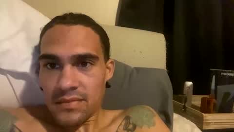 Snapshot of _mr_g chatting on 02-08-25, 10:51 Mixedbreed online show from 02-08-25, 10:51