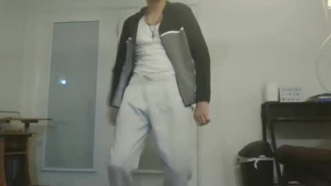 Snapshot of _mr_g chatting on 12-14-25, 11:31 Mixedbreed online show from 12-14-25, 11:31