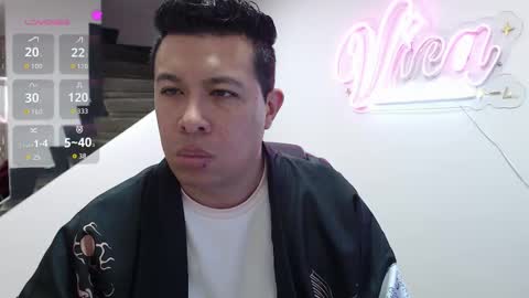 Panda  online show from 09-18-25, 03:25