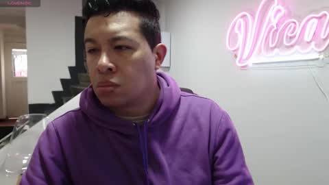 Panda  online show from 09-19-25, 12:39