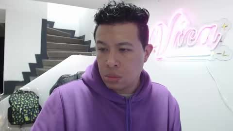 Panda  online show from 09-20-25, 01:06