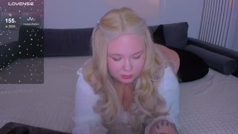 Snapshot of _ms_evien_ chatting on 04-10-26, 11:09 your Eva online show from 04-10-26, 11:09