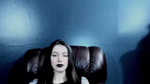 Snapshot of _naamah chatting on 10-20-25, 06:19 _naamah online show from 10-20-25, 06:19