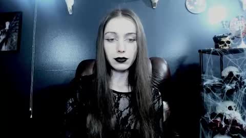 Snapshot of _naamah chatting on 11-17-25, 08:14 _naamah online show from 11-17-25, 08:14