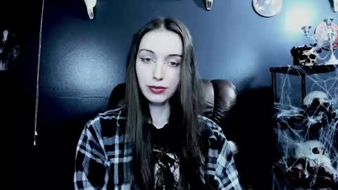 Snapshot of _naamah chatting on 11-28-25, 08:44 _naamah online show from 11-28-25, 08:44