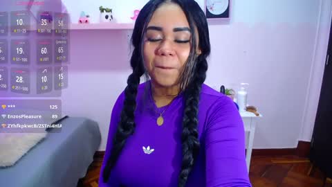 nahomi  online show from 12-31-24, 10:26