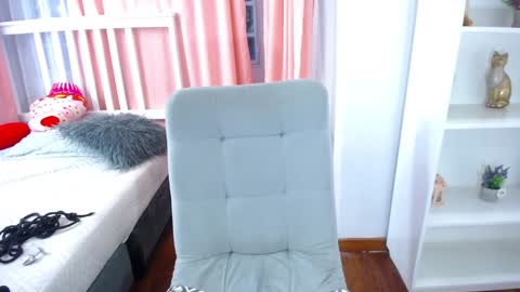 nahomi  online show from 01-07-25, 11:16