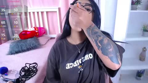 nahomi  online show from 02-25-25, 03:09