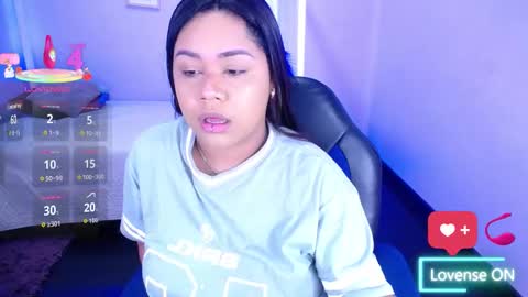 nahomi  online show from 09-22-25, 12:01