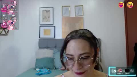 Snapshot of _naomi_s chatting on 11-26-25, 02:07 _naomi_s online show from 11-26-25, 02:07