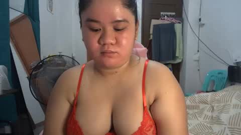 Snapshot of _natalieey chatting on 03-27-26, 03:34 nics online show from 03-27-26, 03:34