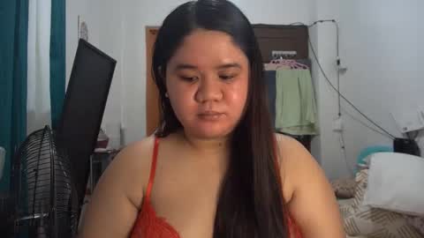 Snapshot of _natalieey chatting on 03-28-26, 03:44 nics online show from 03-28-26, 03:44