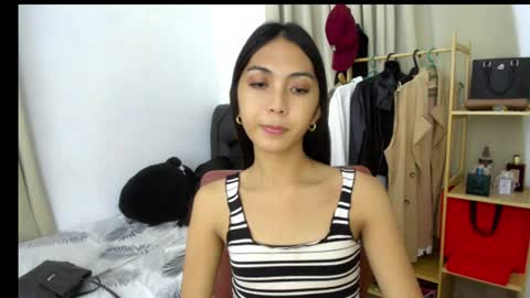 Snapshot of _natalya69_ chatting on 06-09-26, 12:39 _natalya69_ online show from 06-09-26, 12:39