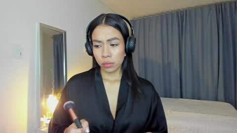 Snapshot of _nathaliesex chatting on 12-11-24, 03:45 independent model natha online show from 12-11-24, 03:45