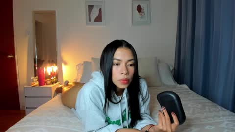 Snapshot of _nathaliesex chatting on 02-21-25, 05:46 independent model natha online show from 02-21-25, 05:46