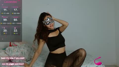 _nayade_ online show from 10-14-25, 11:49