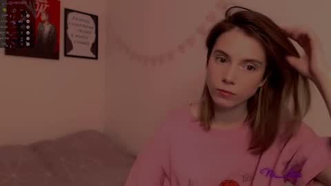 Snapshot of _ni_kiss chatting on 02-22-25, 08:53 Nika online show from 02-22-25, 08:53