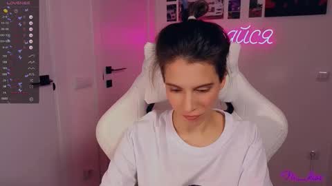 Snapshot of _ni_kiss chatting on 10-06-25, 06:38 Nika online show from 10-06-25, 06:38