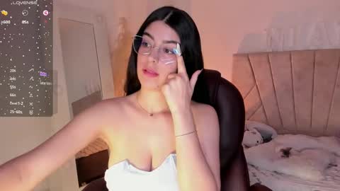 Niah  You can call me Ni or cutie haha online show from 01-18-25, 11:22