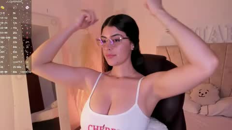 Niah  You can call me Ni or cutie haha online show from 03-07-25, 09:27