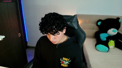 Snapshot of _nickconnor1 chatting on 12-02-24, 09:28 Nicolas online show from 12-02-24, 09:28