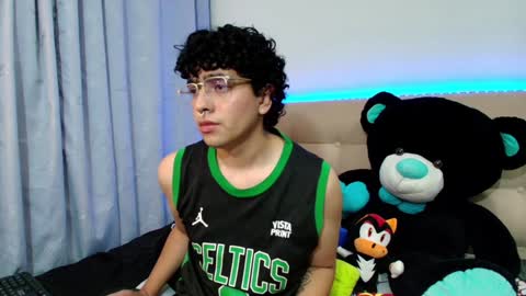 Snapshot of _nickconnor1 chatting on 12-16-24, 01:10 Nicolas online show from 12-16-24, 01:10