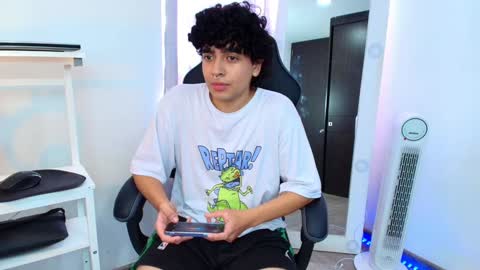 Snapshot of _nickconnor1 chatting on 01-15-25, 08:05 Nicolas online show from 01-15-25, 08:05