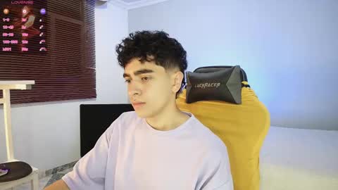 Snapshot of _nickconnor1 chatting on 10-04-25, 02:42 Nicolas online show from 10-04-25, 02:42