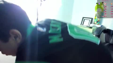 Snapshot of _nickconnor1 chatting on 10-24-25, 06:32 Nicolas online show from 10-24-25, 06:32