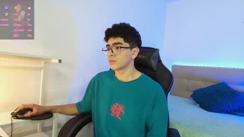 Snapshot of _nickconnor1 chatting on 11-16-25, 03:12 Nicolas online show from 11-16-25, 03:12