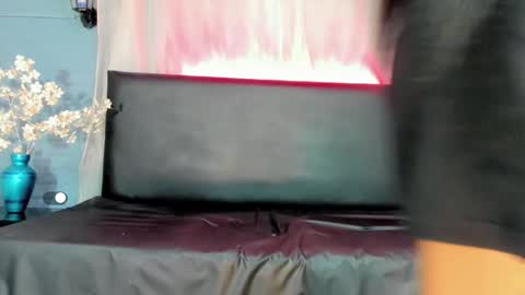 Nicky  Please help me with your thumbs up its importan online show from 12-12-24, 07:48