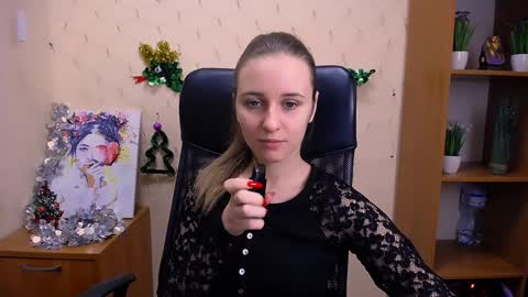 Nica online show from 12-21-24, 12:16