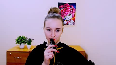 Nica online show from 01-13-25, 03:58