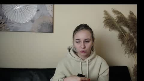 Nica online show from 11-13-25, 01:10