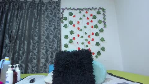 juliana online show from 12-27-24, 09:39