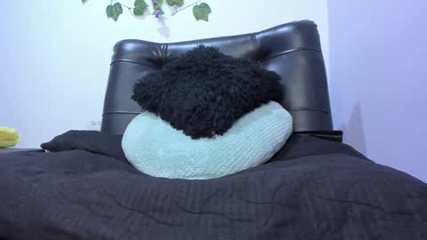 juliana online show from 02-14-25, 09:03